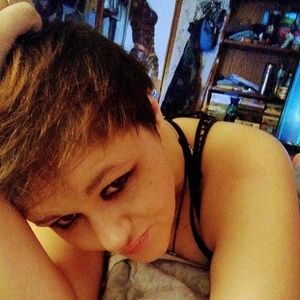 Meet your Posher, Destiney